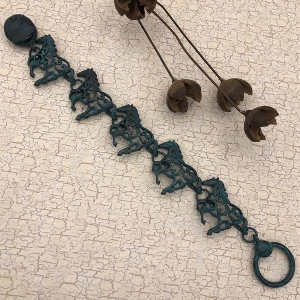 🌼 Horse Theme Green Patina Magnetic Clasp Bracelet